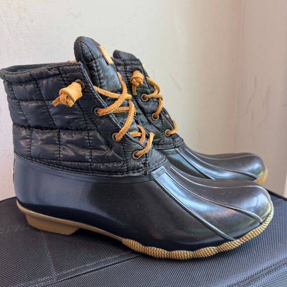 Sperry Saltwater Rain Boots Women’s Size 9 Black Quilted Duck Boot - Picture 1 of 11